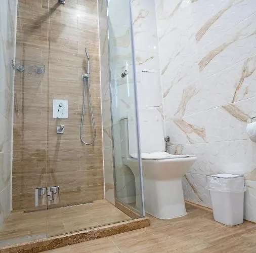 Niko's Cozy Lejlighed *